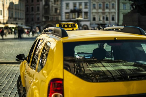 Top reasons to choose a taxi in rennes for ille-et-vilaine travel
